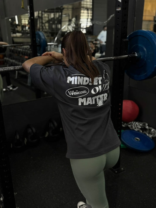 Camiseta “Mindset Over Matter - Edición Oversized"